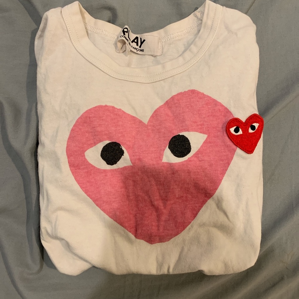 Comes des garçons shirt!!